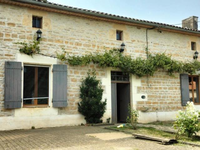 Maison à vendre à Sainte Soline 79120