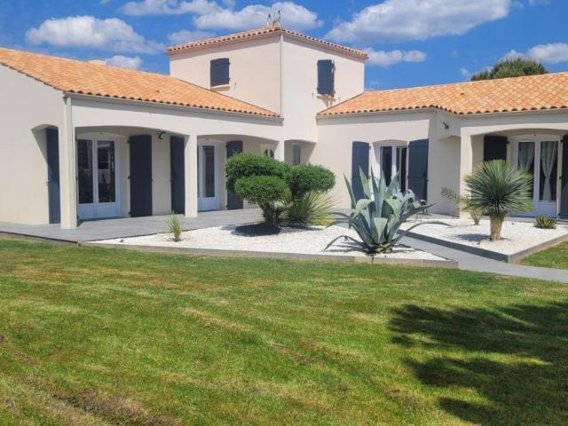 Maison à vendre à Sainte Radégonde des Noyers 85450