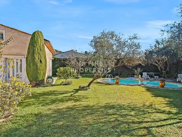 Maison à vendre Auribeau sur Siagne 161m² Auribeau sur Siagne