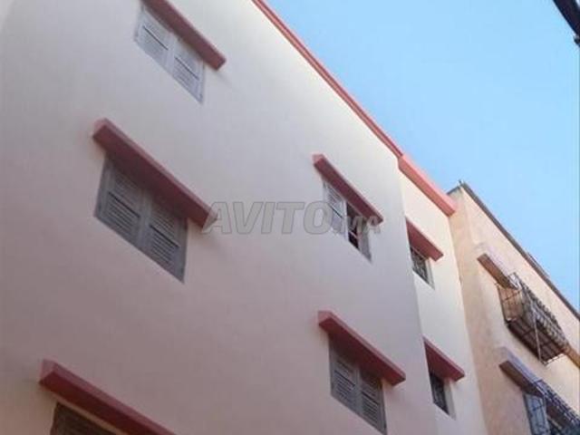 Maison à vendre avec un revenu mensuel de 9600 dirhams