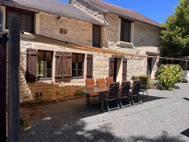 Maison à vendre avec vue et piscine – Creuse