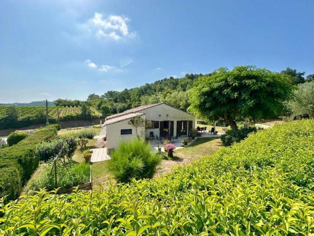 Maison à Vendre avec belle vue et piscine 119m² Pieusse