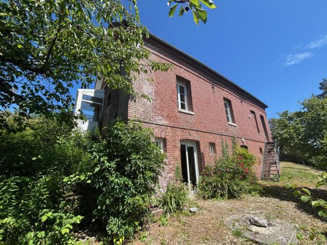 Maison à vendre avec jardin à Envermeu