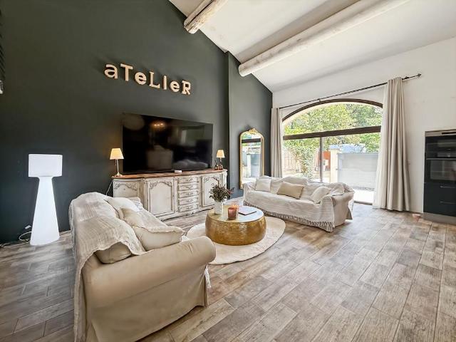 Maison avec piscine à vendre à Robion