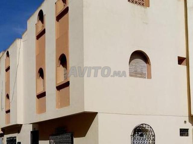 Maison à vendre avec rez de chaussée et premier étage, enregistrée, quartier Al Amal, Khouribga