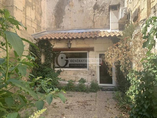 Maison à vendre dans le coeur du village de Fontvieille