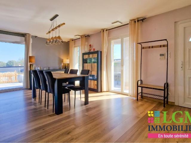 Uchaud, Maison À Vendre, 3 chambres, espace garage et piscine !