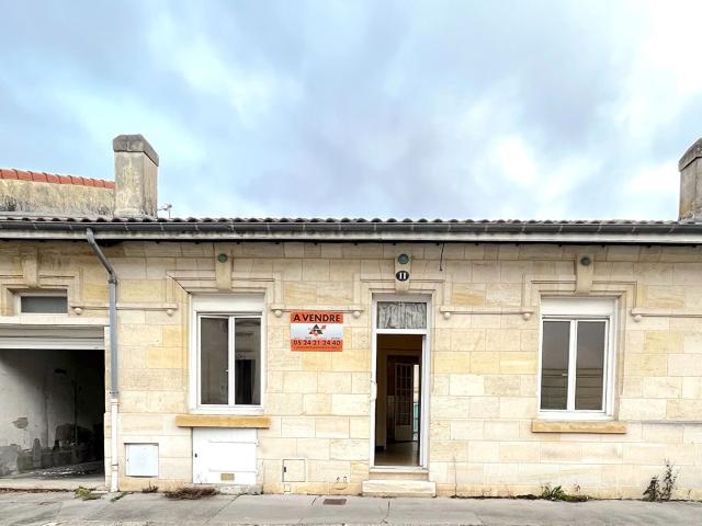 A VENDRE ECHOPPE DOUBLE AVEC JARDIN ET GARAGE BORDEAUX NANSOU