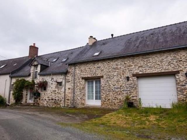 Maison à vendre en un hameau de la Chapelle Glain
