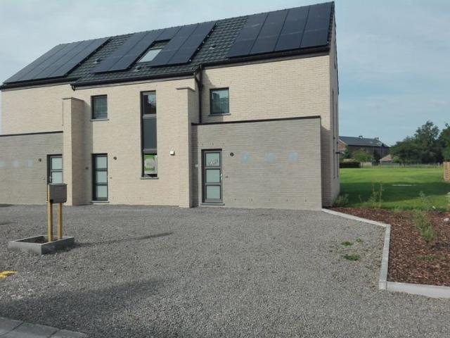 Maison à vendre faire offre à partir de 325.000€