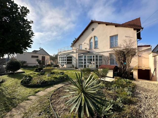 Maison À Vendre HERBLAY SUR SEINE
