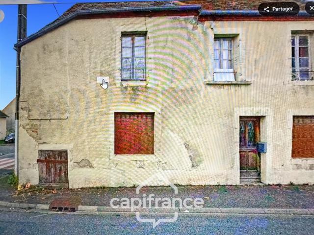 Maison à vendre HURIEL 03 Maison de ville à rénover