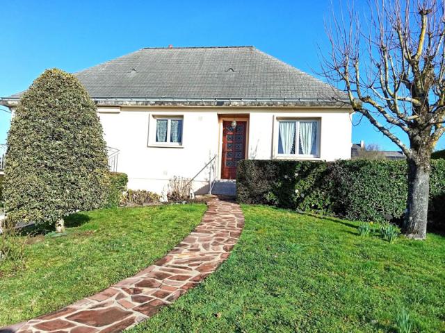 MAISON A VENDRE MESANGER 92 m2 et 5 pièces