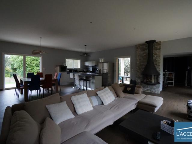 VILLA D'EXCEPTION 183 M² AVEC TERRAIN 2000 M²