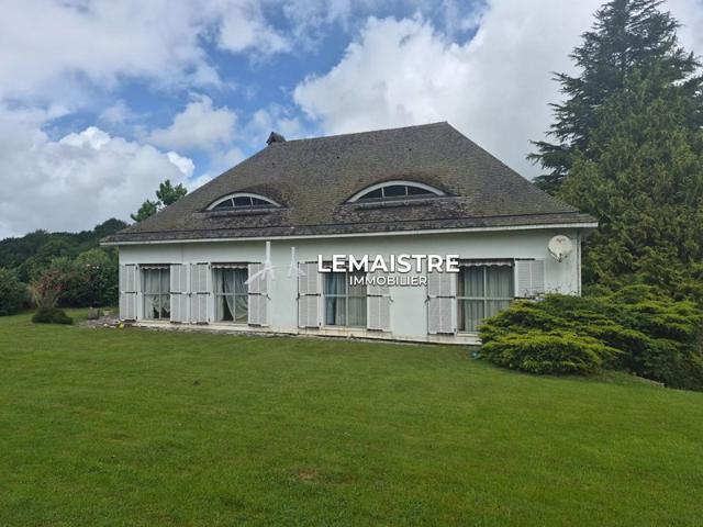 Maison à vendre secteur Lanquetot 131 m2 / 3 chambres plain pied sous sol 1.5 hectares de terrain