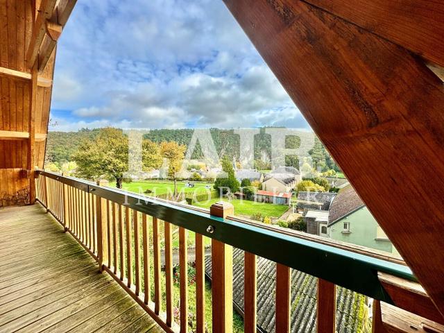Maison à vendre sur les hauteurs de Saint Léonard Des Bois P1