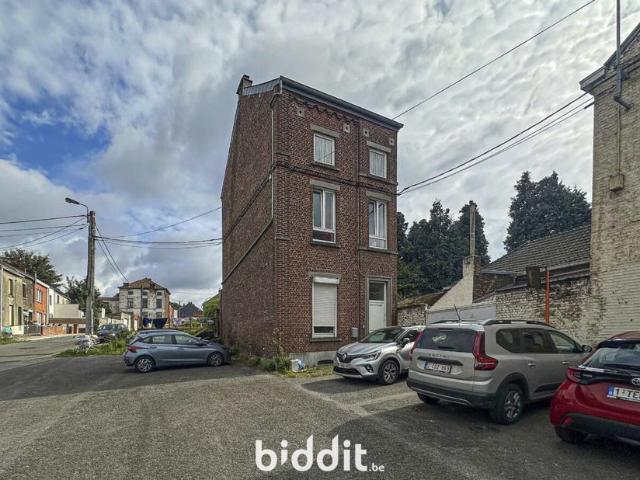 Maison à vendre pour 40000 euro avec 3 chambres à coucher