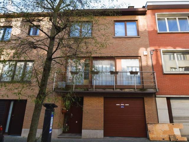 Maison à vendre pour 479000 euro avec 3 chambres à coucher