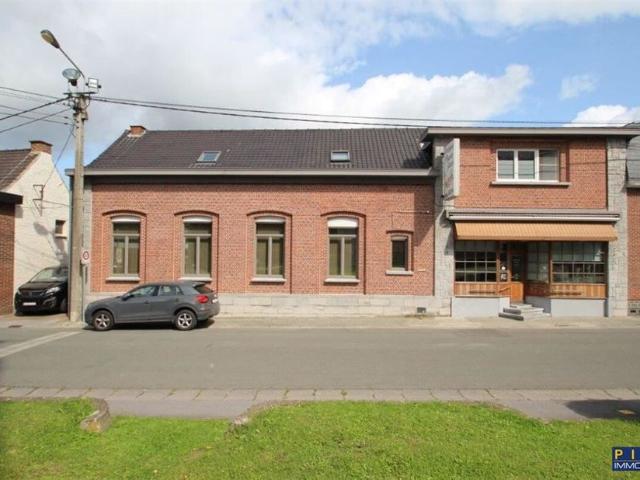 Maison à vendre pour 515000 euro avec 5 chambres à coucher