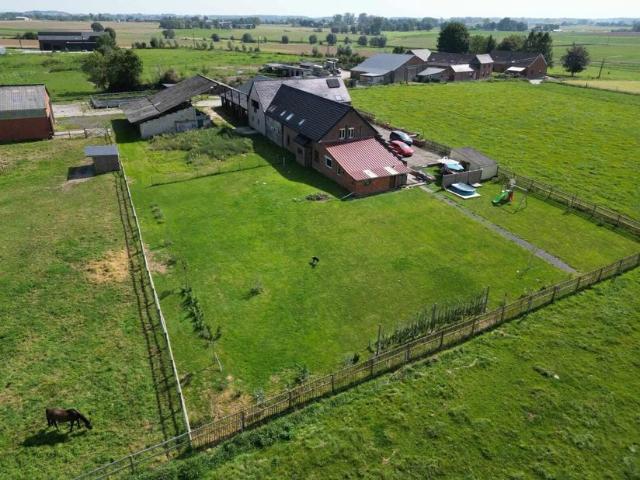 Maison à vendre pour 620000 euro avec 4 chambres à coucher