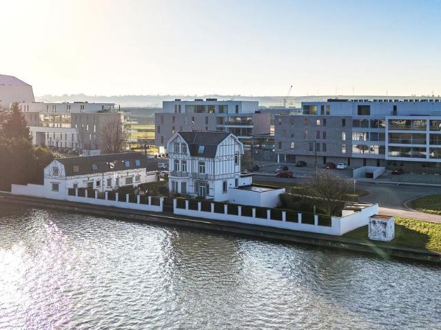 Maison à vendre pour 675000 euro avec 7 chambres à coucher