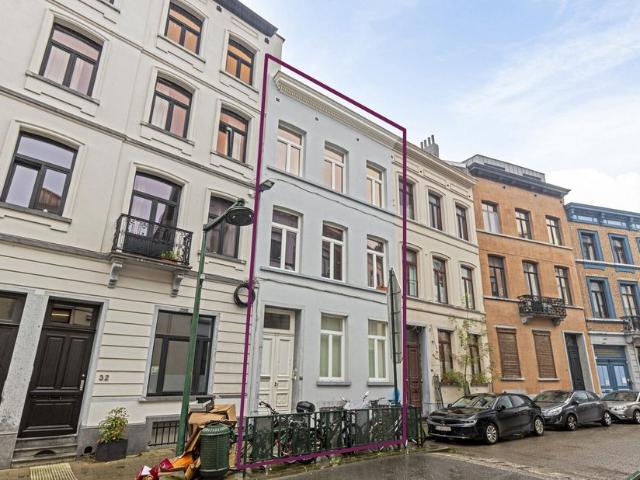 Maison à vendre pour 790000 euro avec 5 chambres à coucher