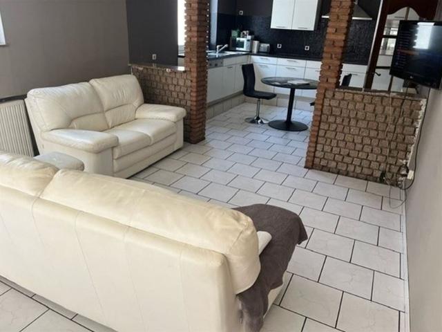 Maison à vendre pour 130000 euro avec 1 chambres à coucher