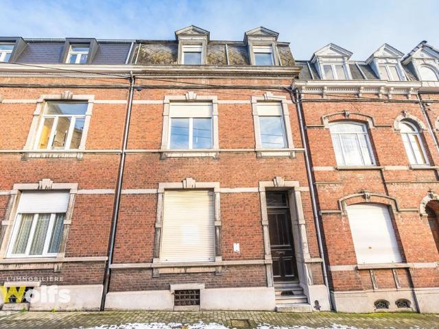 Maison à vendre pour 159000 euro avec 6 chambres à coucher