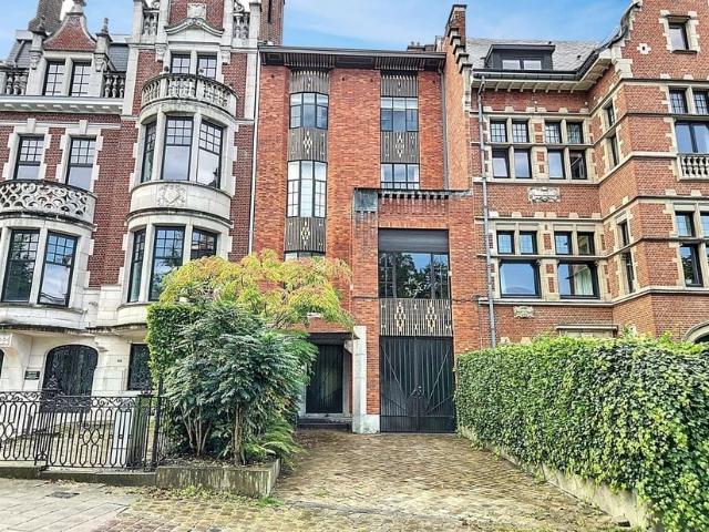 Maison à vendre pour 1850000 euro avec 5 chambres à coucher