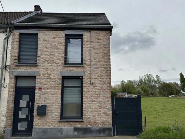 Maison à vendre pour 220000 euro avec 2 chambres à coucher