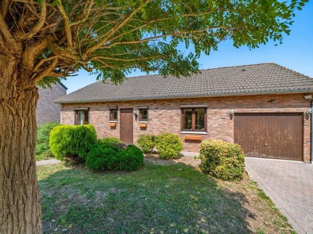 Maison à vendre pour 229000 euro avec 2 chambres à coucher