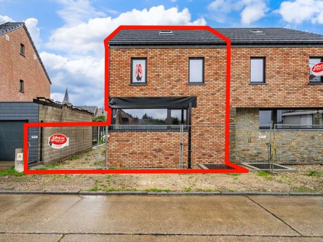 Maison à vendre pour 215000 euro avec 3 chambres à coucher