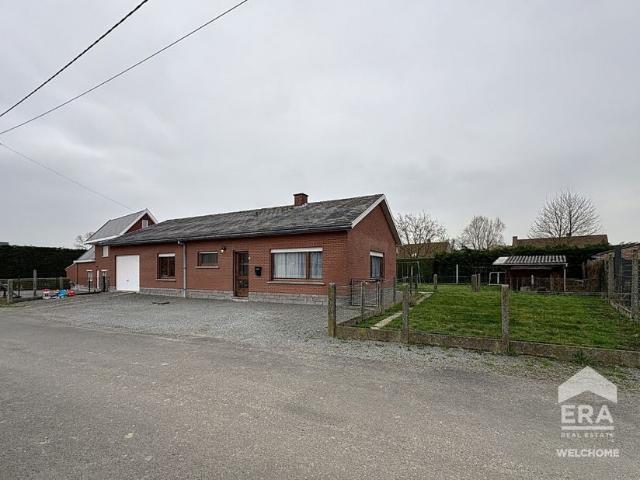Maison à vendre pour 230000 euro avec 3 chambres à coucher
