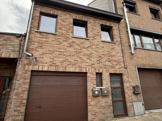Maison à vendre pour 240000 euro avec 3 chambres à coucher