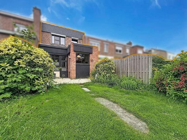 Maison à vendre pour 249000 euro avec 2 chambres à coucher