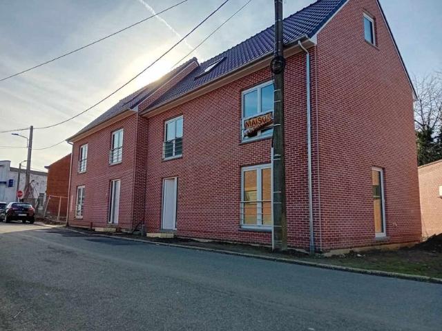 Maison à vendre pour 250000 euro avec 3 chambres à coucher