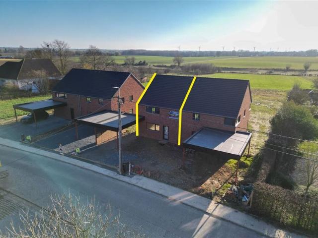 Maison à vendre pour 250000 euro avec 3 chambres à coucher