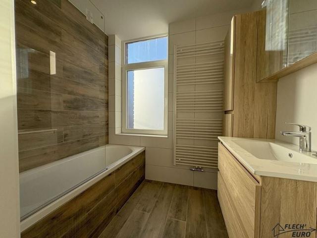 Maison à vendre pour 265000 euro avec 4 chambres à coucher