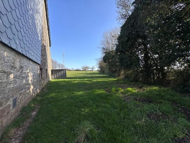 Maison à vendre pour 275000 euro avec 2 chambres à coucher