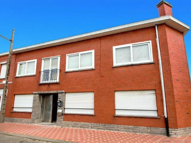 Maison à vendre pour 279000 euro avec 6 chambres à coucher