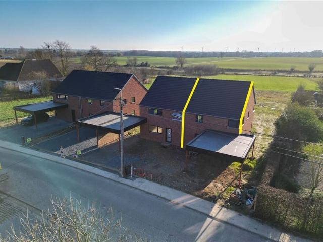 Maison à vendre pour 280000 euro avec 3 chambres à coucher