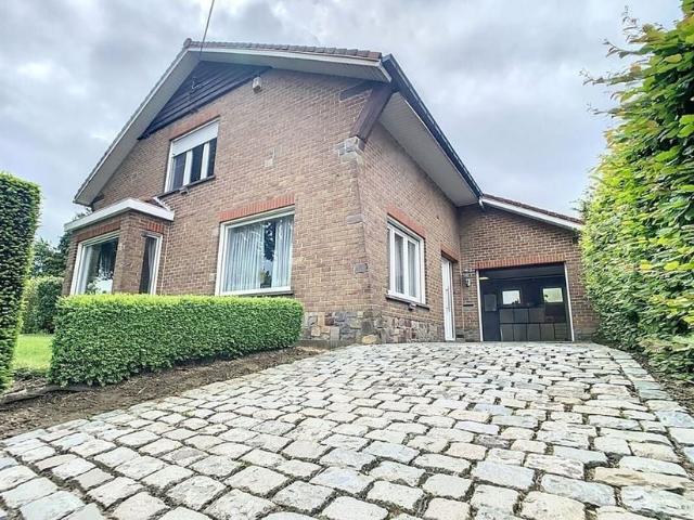 Maison à vendre pour 295000 euro avec 2 chambres à coucher