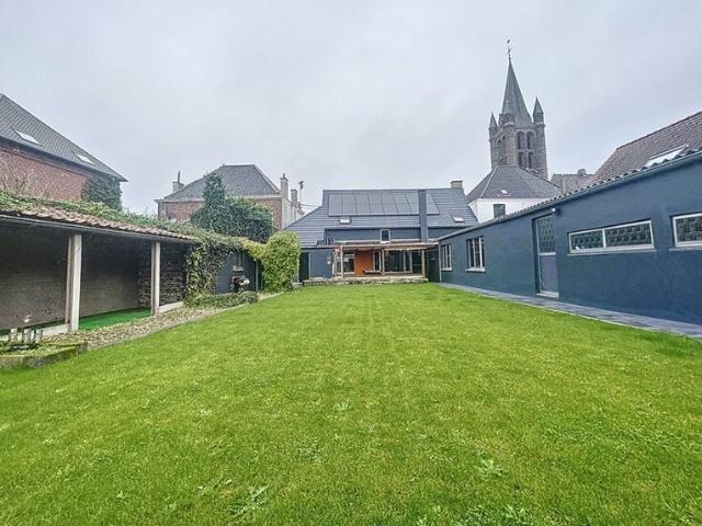 Maison à vendre pour 295000 euro avec 3 chambres à coucher