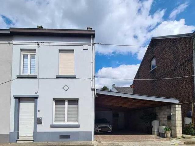 Maison à vendre pour 300000 euro avec 6 chambres à coucher