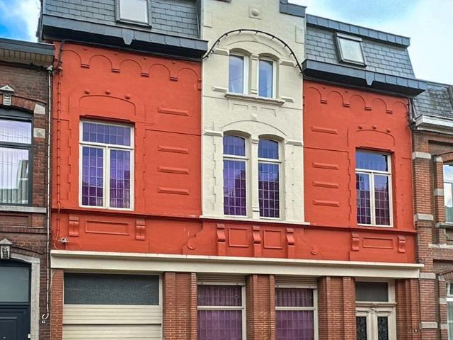 Maison à vendre pour 325000 euro avec 6 chambres à coucher