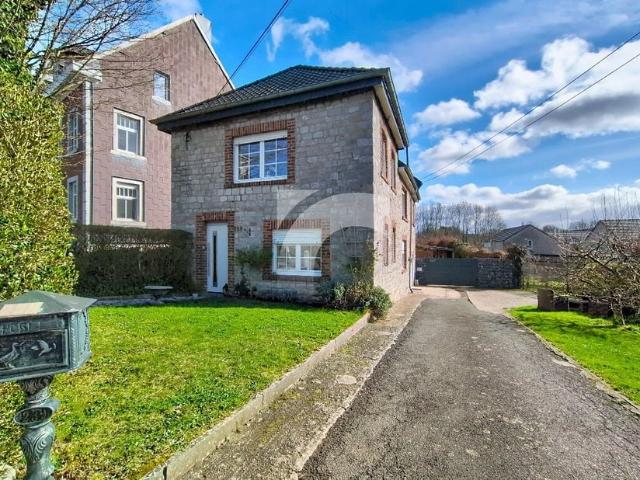 Maison à vendre pour 329000 euro avec 2 chambres à coucher