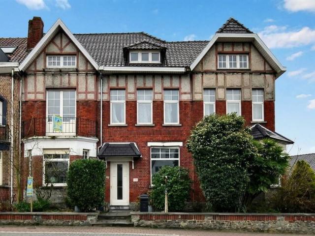 Maison à vendre pour 339000 euro avec 4 chambres à coucher