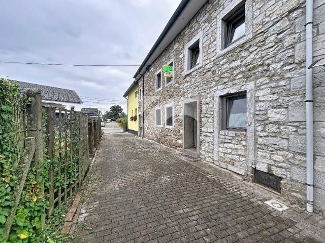 Maison à vendre pour 345000 euro avec 4 chambres à coucher