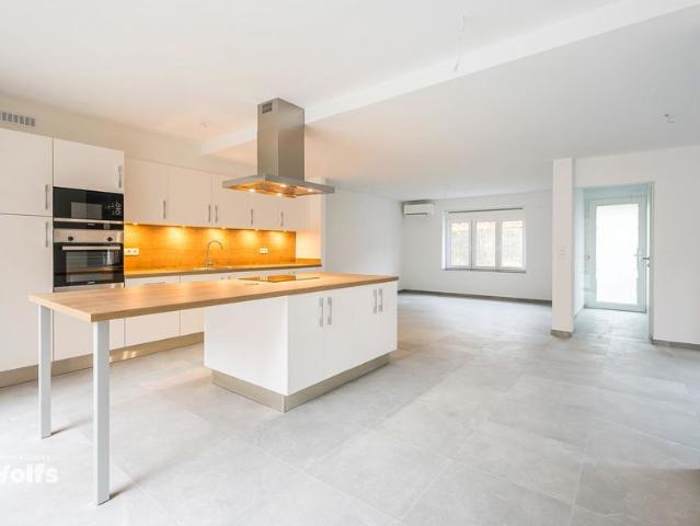 Maison à vendre pour 349000 euro avec 3 chambres à coucher