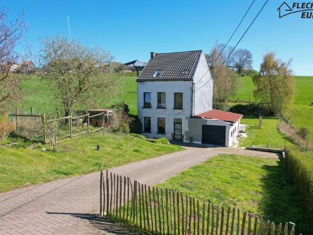 Maison à vendre pour 369000 euro avec 3 chambres à coucher